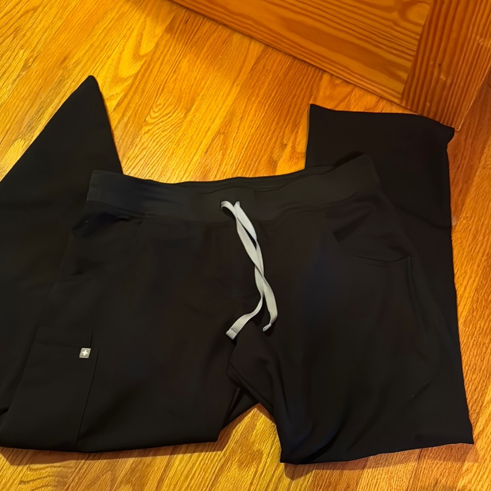 Figs Black Technical Collection Pants large
